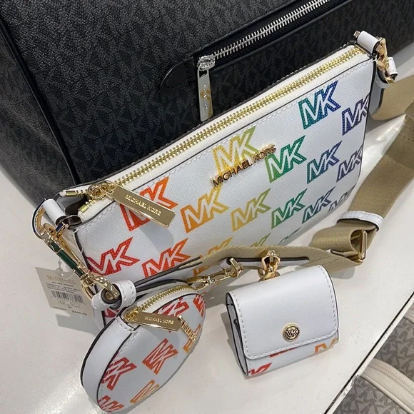 MICHAEL KORS JET SET TRAVEL SMALL SHOULDER CROSSBODY BAG WITH TECH ATTCH AIRPOD